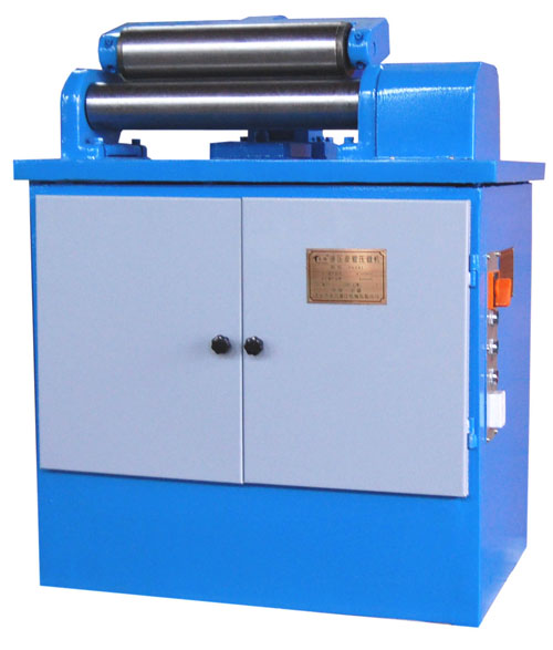 FU241 液壓膠輥壓機圓機.jpg