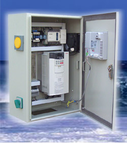 控制電箱內部(點擊放大)