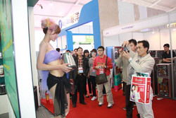多元服務(wù)與賦能自我 佛山模特的跨界發(fā)展新思考